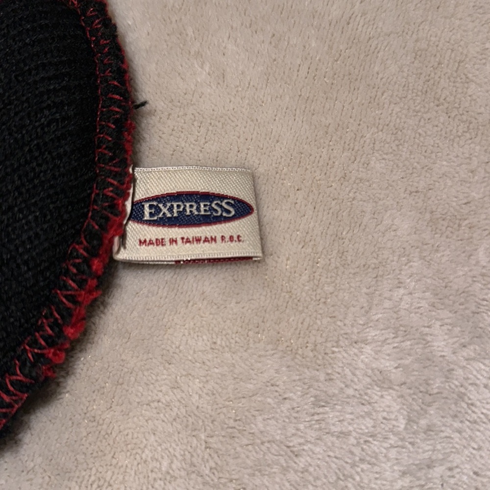 Vintage Express Winter Hat - Picture 6 of 7